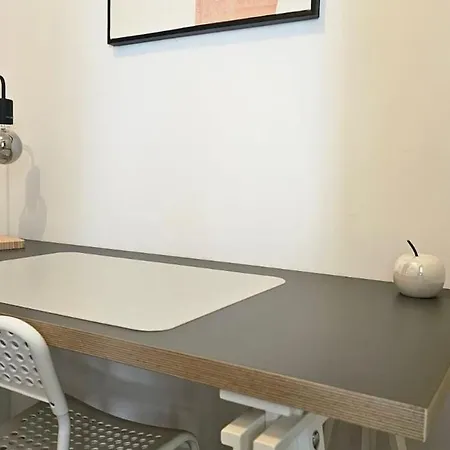 Le Refuge Majestueux - T2 - Wifi-parking- Chateau Apartment
