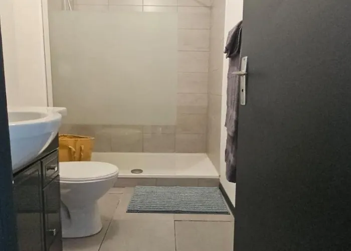 Le Refuge Majestueux - T2 - Wifi-parking- Chateau *