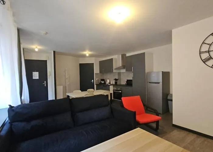 Apartment Le Refuge Majestueux - T2 - Wifi-parking- Chateau