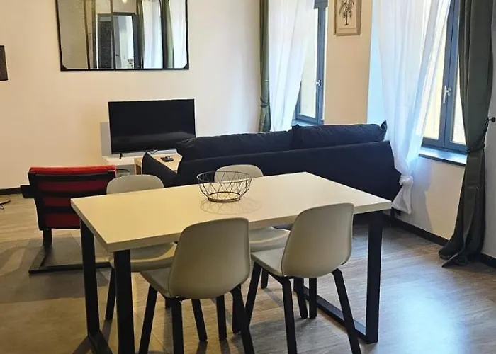 Apartment Le Refuge Majestueux - T2 - Wifi-parking- Chateau Sedan